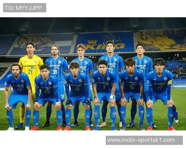 蔚山现代主帅申台龙上任仅65天即遭解职球队战绩不佳引发关注 蔚山现代主帅申台龙上任仅65天即遭解职球队战绩不佳引发关注