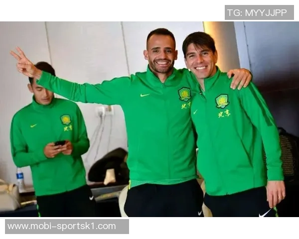 意甲最佳阵容揭晓莱奥安古伊萨领衔萨56入选表现出色 意甲最佳阵容揭晓莱奥安古伊萨领衔萨56入选表现出色